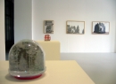 Alexandra Kuertz, big portion No 3

Kunstraum D�sseldorf, 2009
Installationsansicht (Ausschnitt), 13 Zeichnungen
(70x100 cm, 50 x 70cm), 1 Collage, 1 �bermaltes Foto, 3 Objekte, bemalte Pappen, 